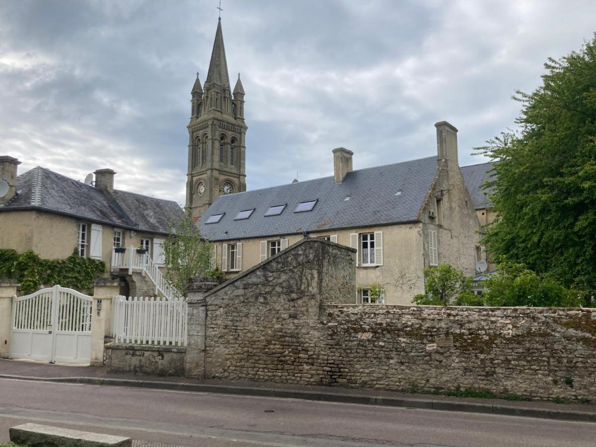 Le Clos De L'Eglise Arromanches-les-Bains Esterno foto