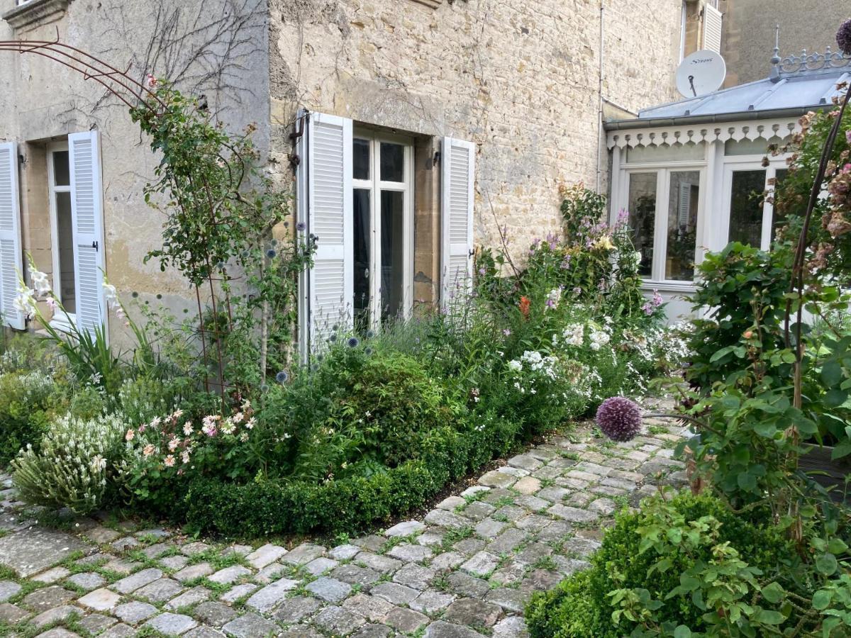 Le Clos De L'Eglise Arromanches-les-Bains Esterno foto
