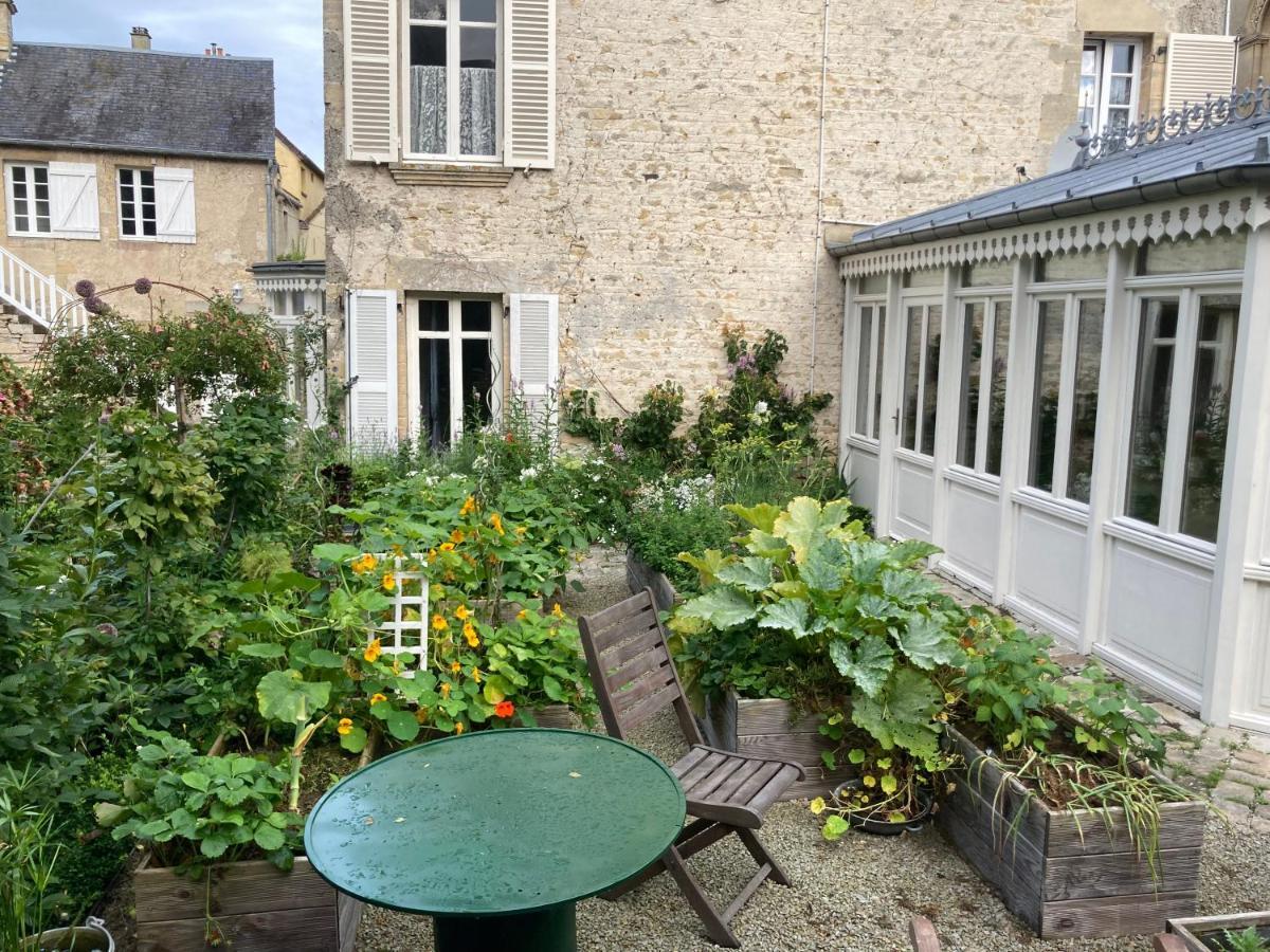 Le Clos De L'Eglise Arromanches-les-Bains Esterno foto